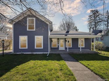 614 N Saginaw Street, Owosso, Mi 48867