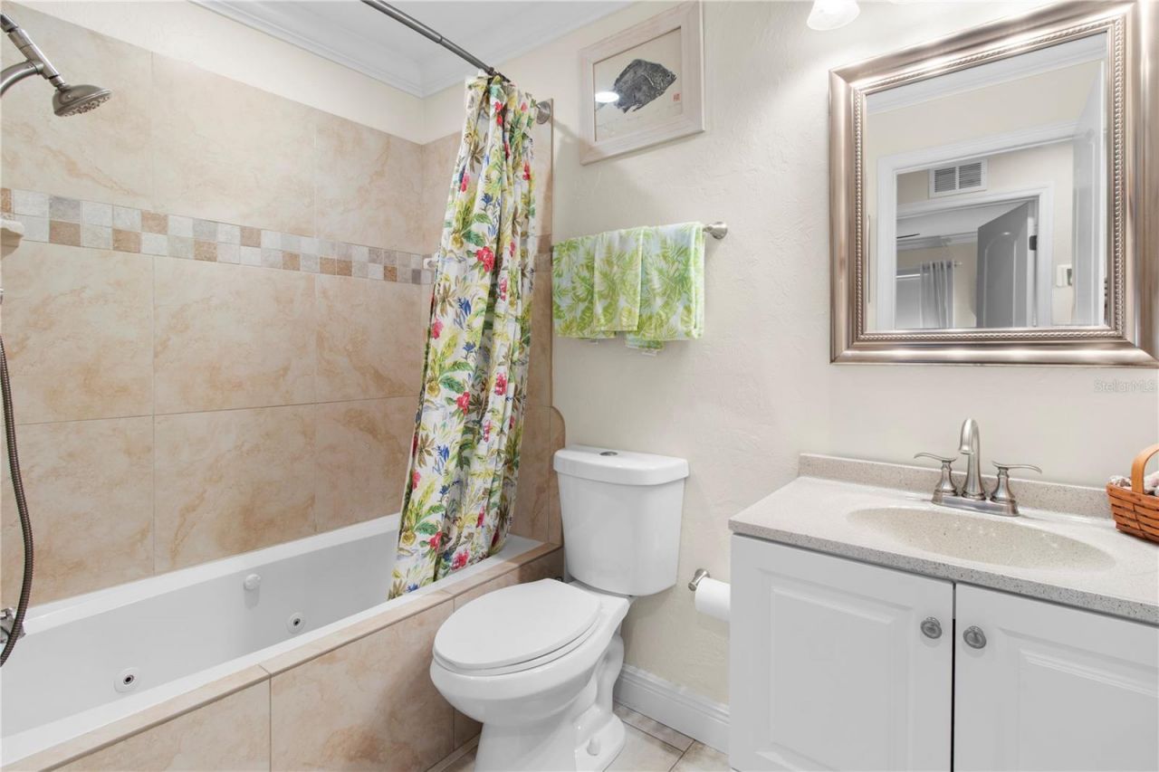 3326 Bougainvillea Street , Sarasota, FL 34239 Photo