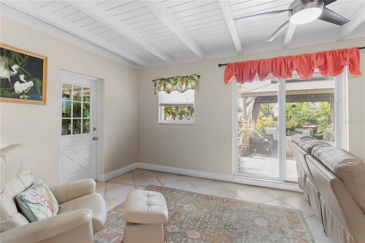 3326 Bougainvillea Street , Sarasota, FL 34239 Photo