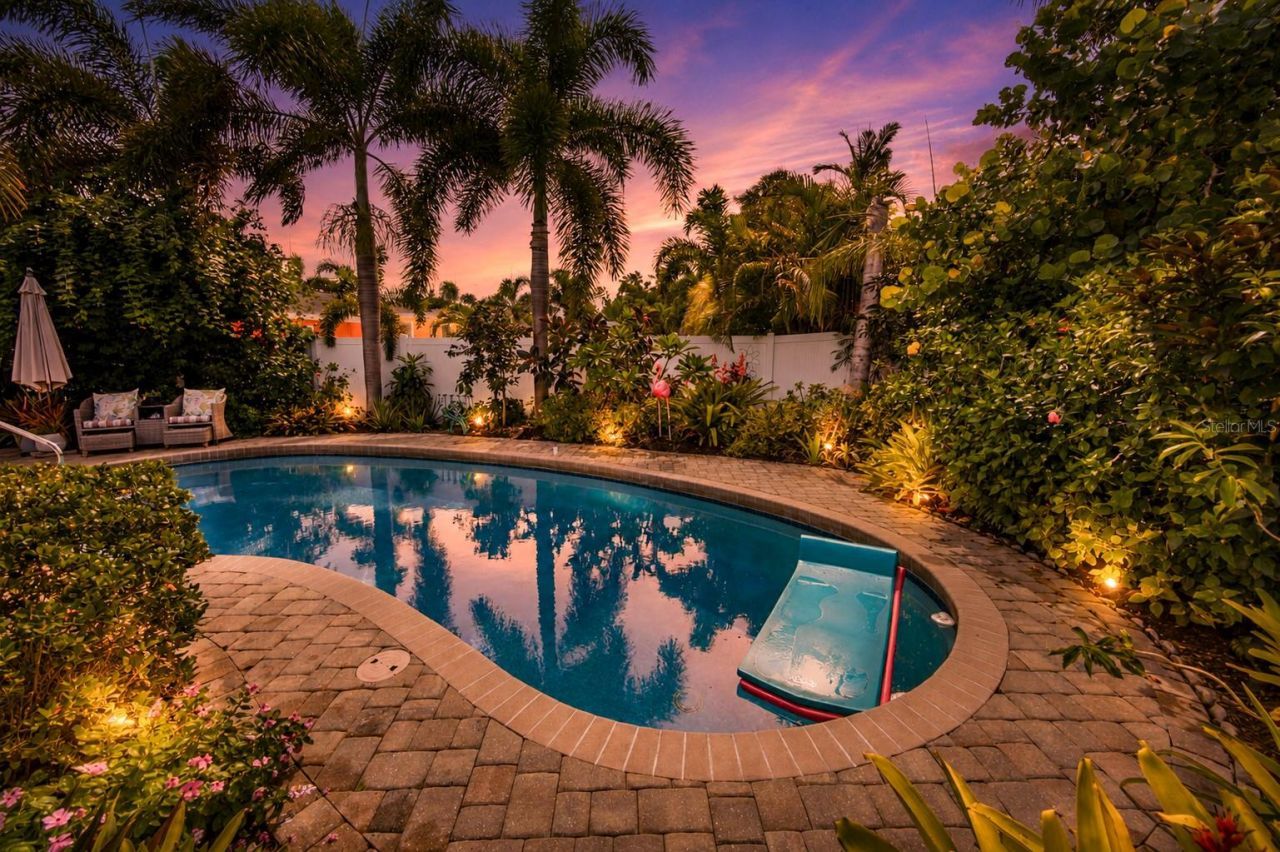 3326 Bougainvillea Street , Sarasota, FL 34239 Photo