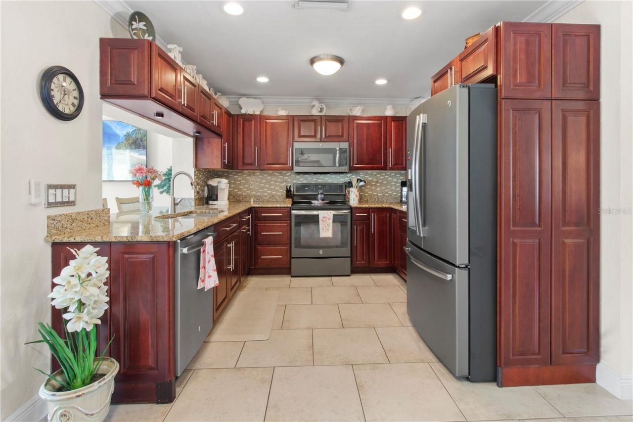 3326 Bougainvillea Street , Sarasota, FL 34239 Photo