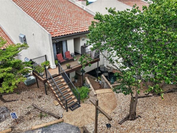 35 Casa Blanca Court, Unit 220-1A, Lake Ozark, MO 65049