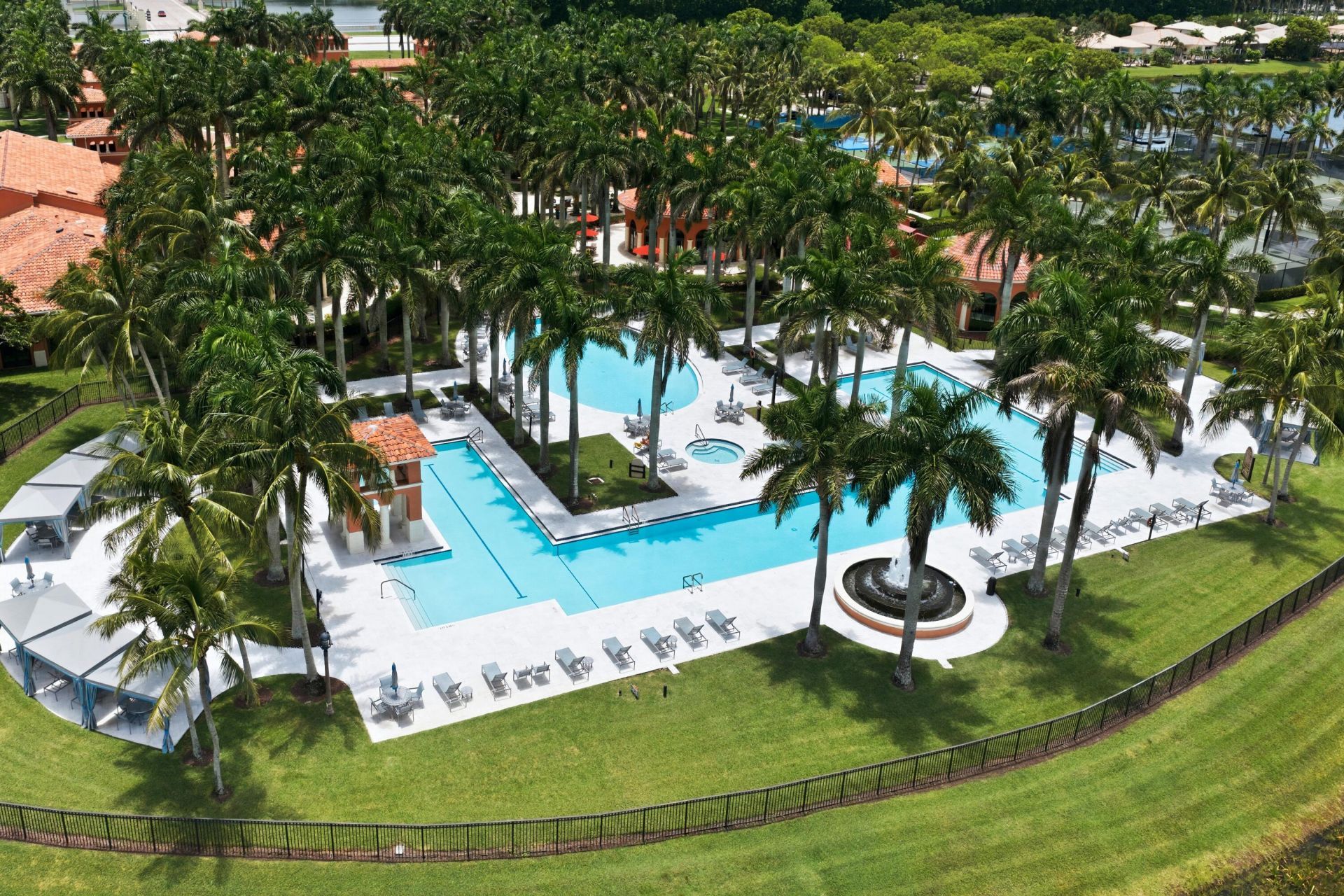 9857 Via Grande W, Wellington, FL 33411 Photo