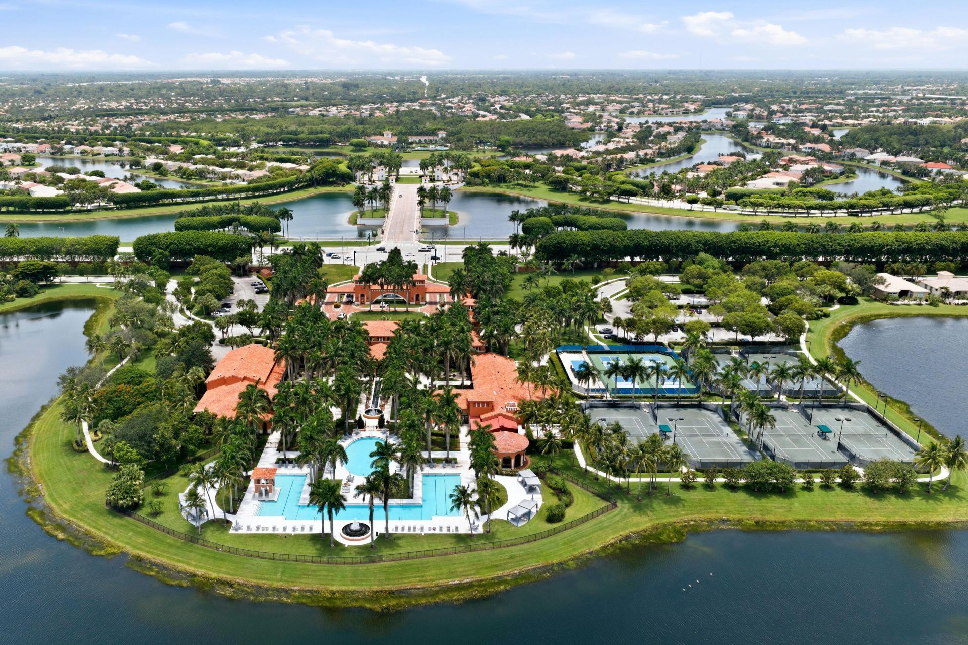 9857 Via Grande W, Wellington, FL 33411 Photo