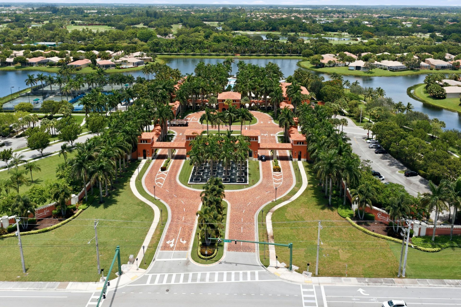 9857 Via Grande W, Wellington, FL 33411 Photo