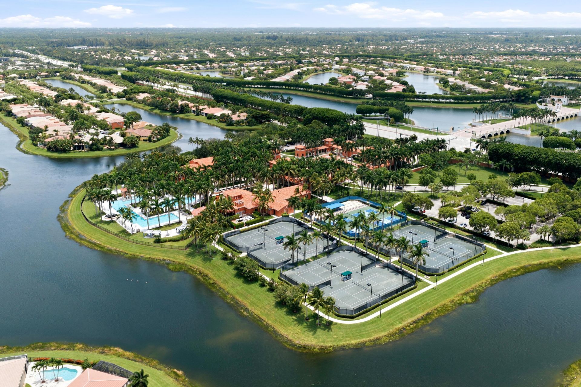 9857 Via Grande W, Wellington, FL 33411 Photo