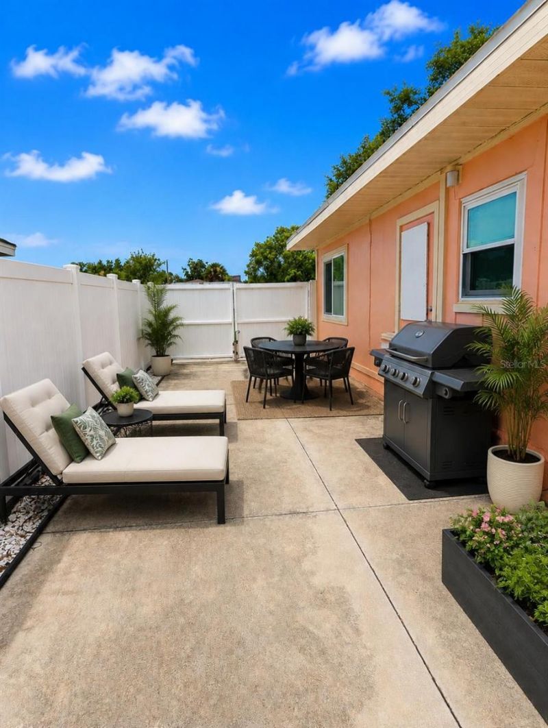733 Laurel Avenue , Venice, FL 34285 Photo