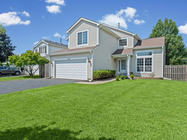 931 Taralon Trail , Lake In The Hills, IL 60156