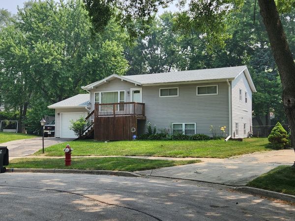 Streamwood, IL 60107