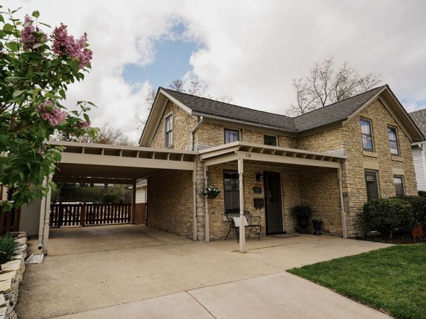 118 S River Lane , Geneva, IL 60134