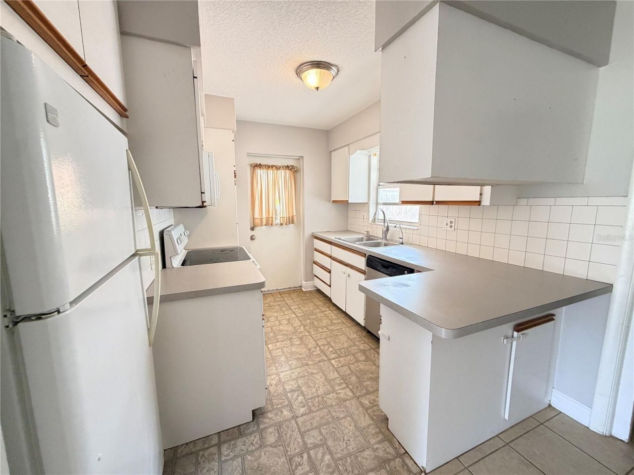 3842 Hawkeye Circle , Sarasota, FL 34232 Photo