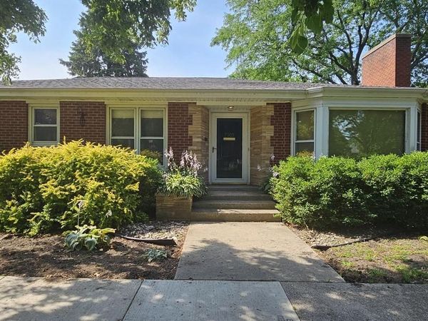 7305 3rd AVENUE, Kenosha, WI 53143