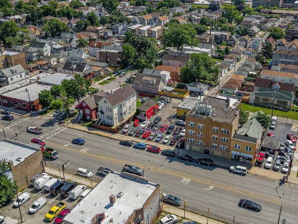 2051 N Cicero Avenue , Chicago, IL 60639