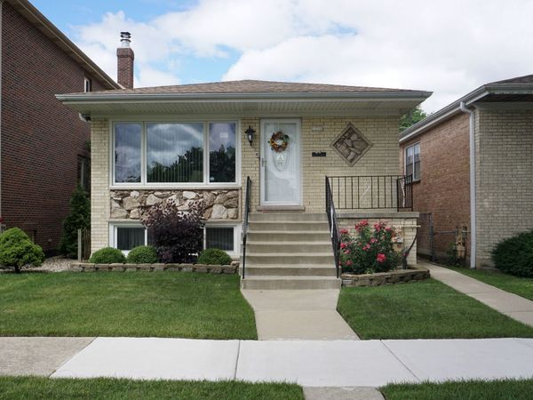 3318 N Page Avenue , Chicago, IL 60634