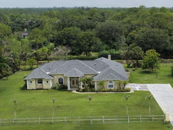 13882 43rd Road N, Royal Palm Beach, FL 33411