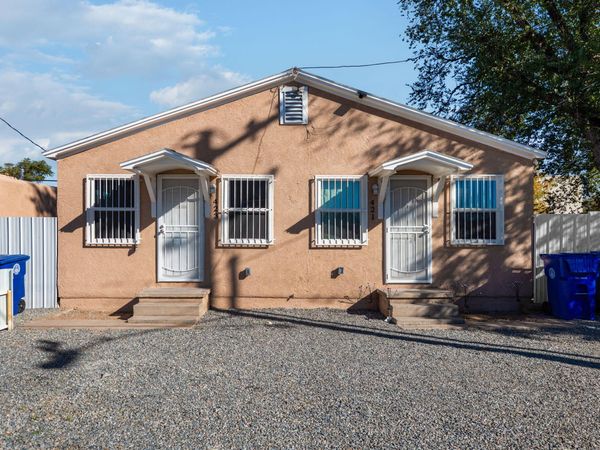 425 Fitzgerald Road NW, Albuquerque, NM 87107