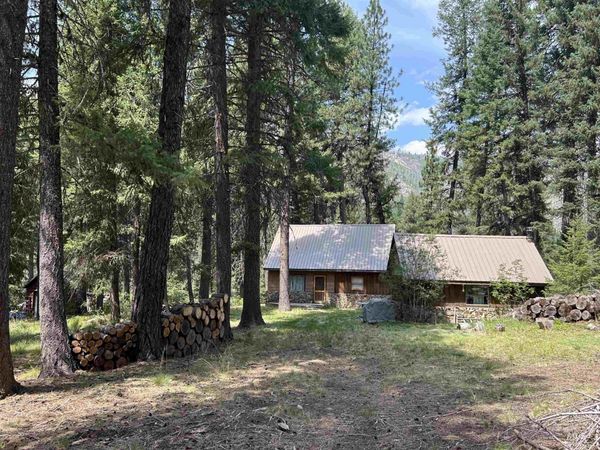 44 Long Creek Rd, Lowman, ID 83637