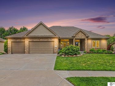 1317 S 195th Street, Omaha, NE 68130