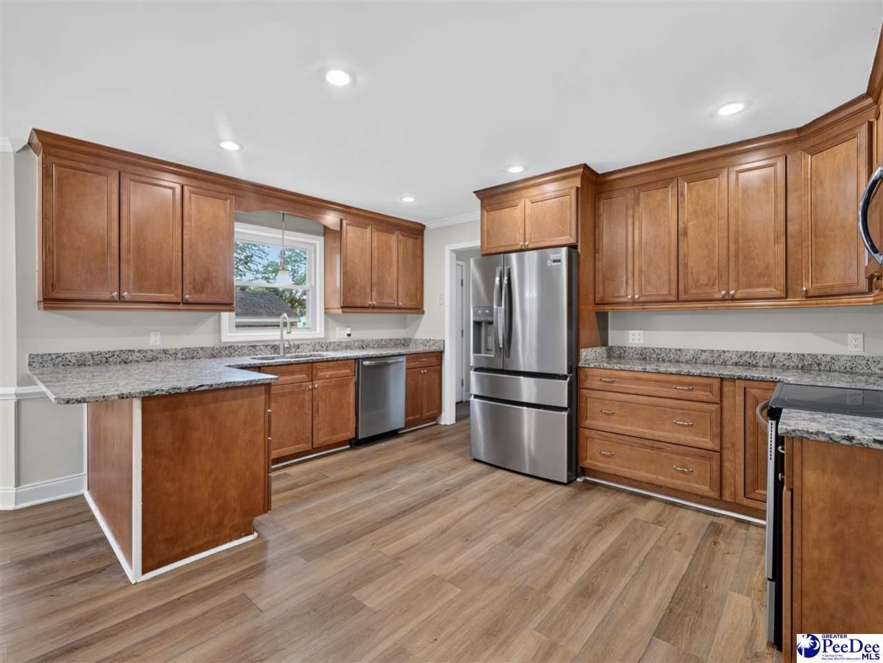 1092 Greenview Dr Photo 20