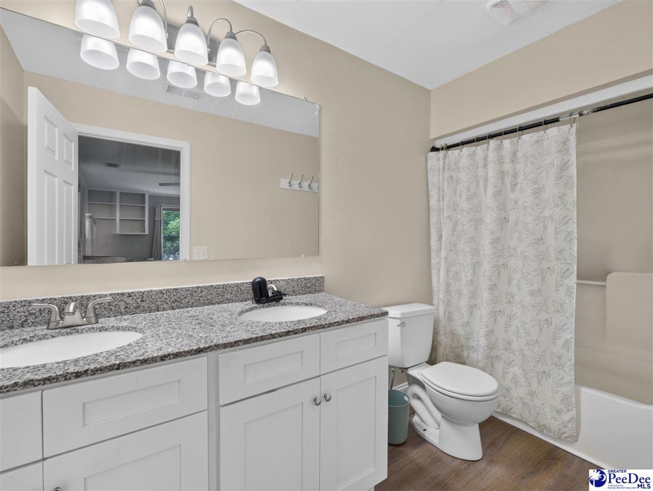 1092 Greenview Dr Photo 37