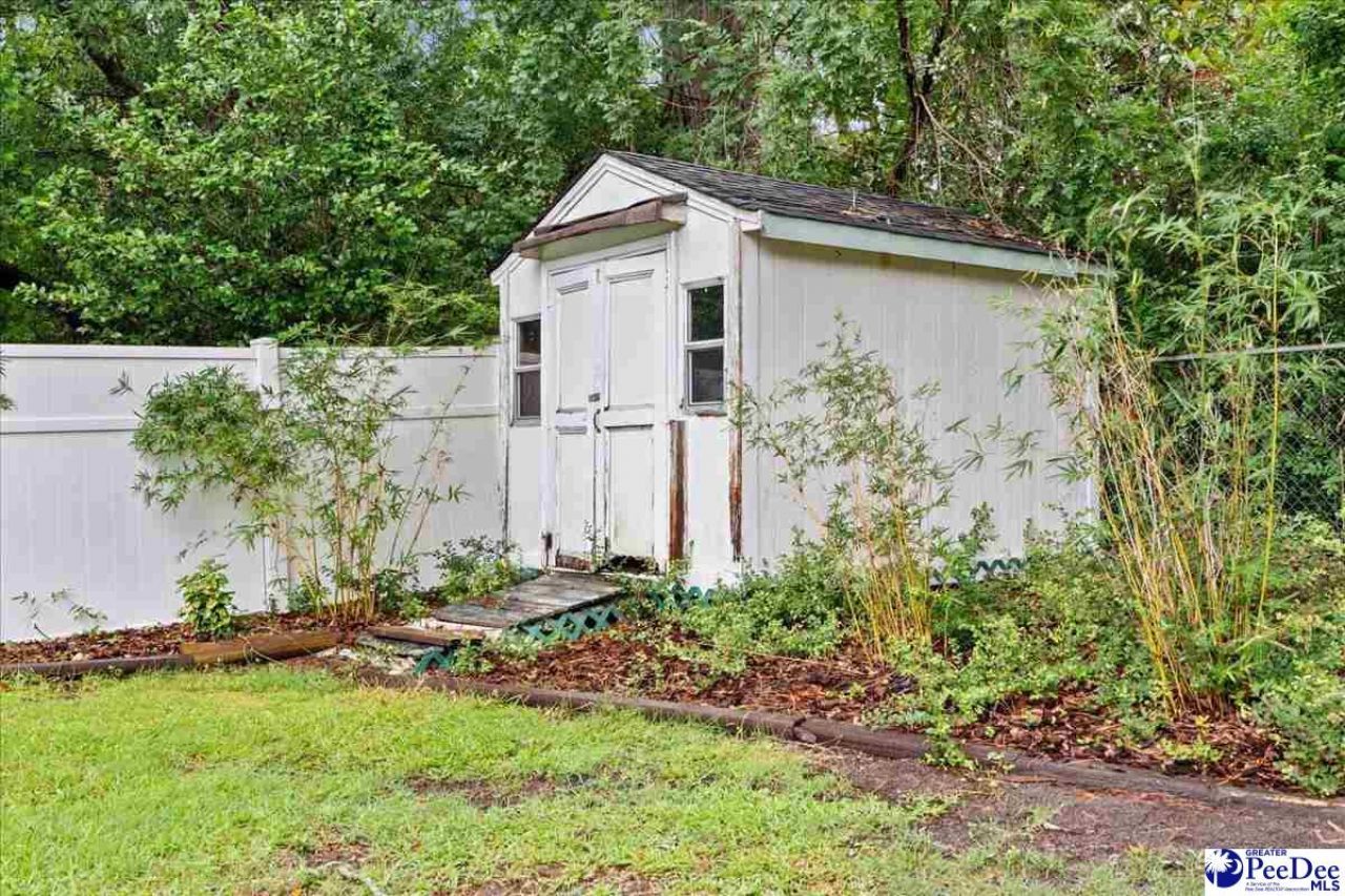315 Churchill Rd Photo 50