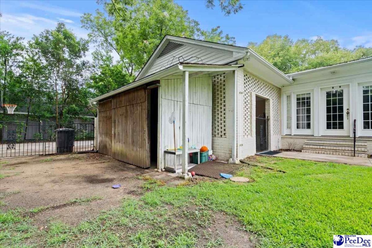 315 Churchill Rd Photo 55