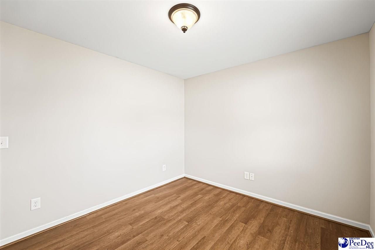 297 Green Acres Road Photo 23