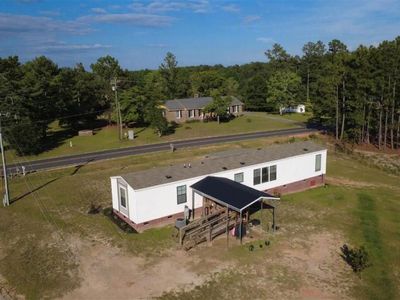 807 Saddlebrook Rd., Cheraw, SC 29520