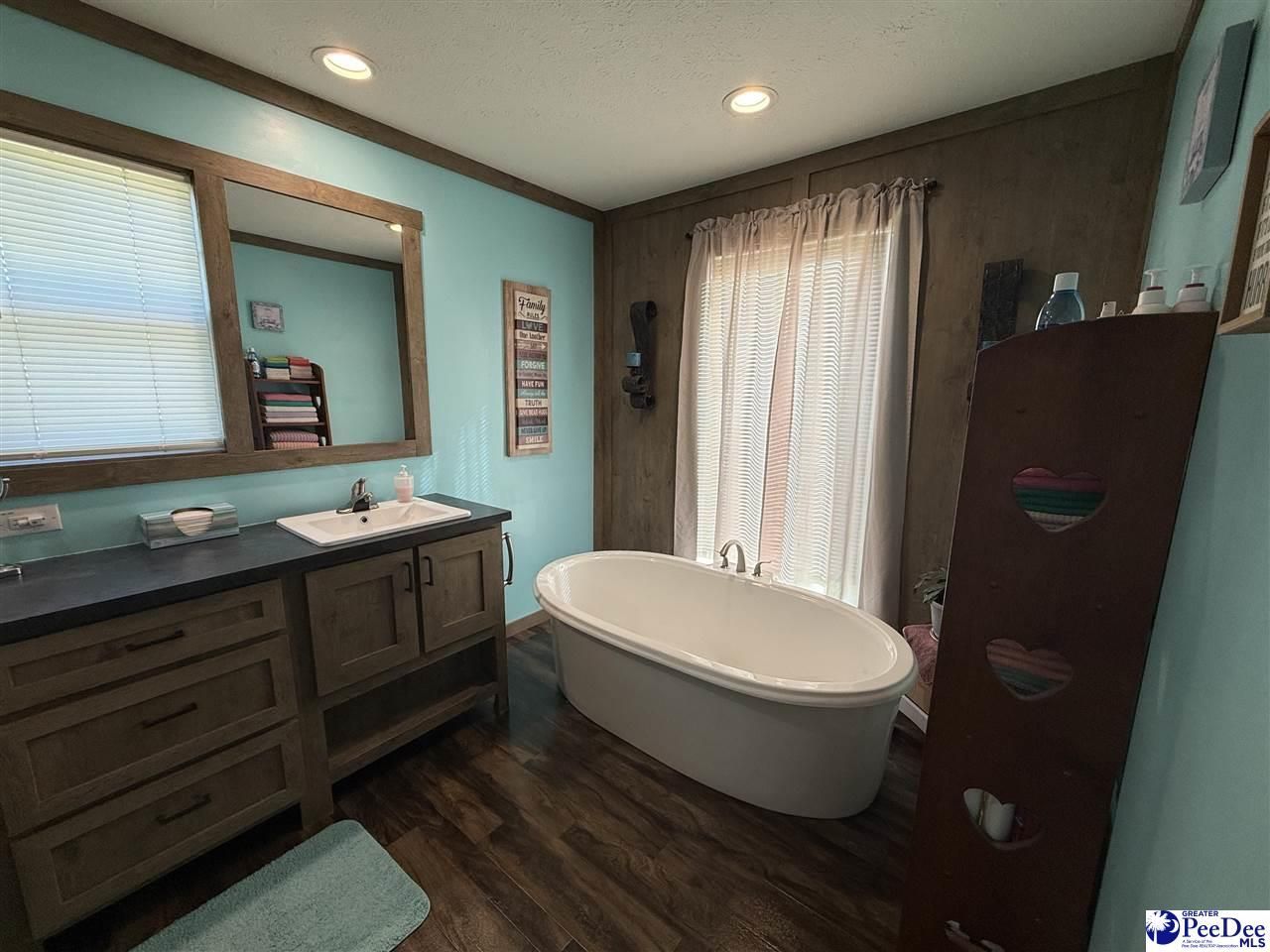 807 Saddlebrook Rd. Photo 24