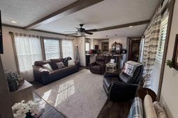 807 Saddlebrook Rd. photo 4