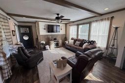 807 Saddlebrook Rd. photo 4