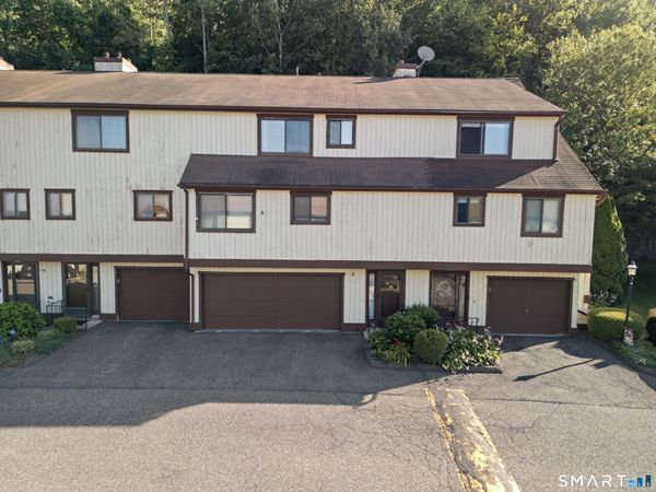 170 Beacon Hill, Unit 170, Beacon Falls, CT 06403