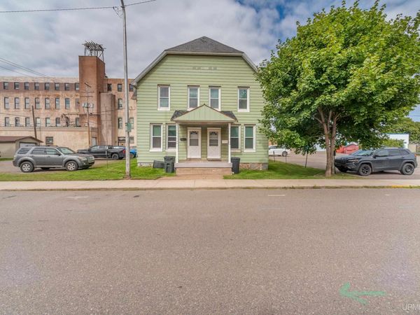 313-315 E Pearl Street, Ishpeming, MI 49849
