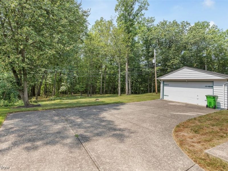 26 Brune Drive , Bedford, OH 44146 Photo 3