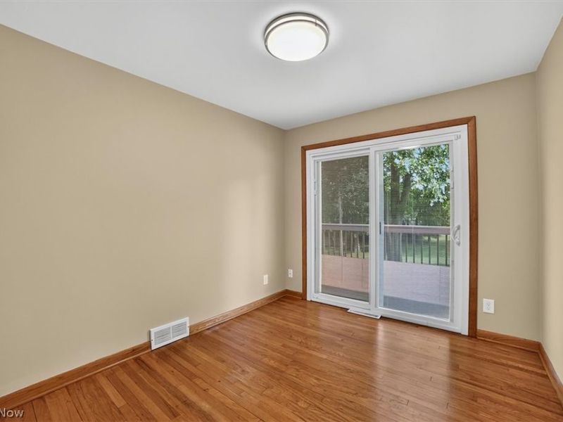 673 Knollwood Drive, Green, OH 44685 Photo 17