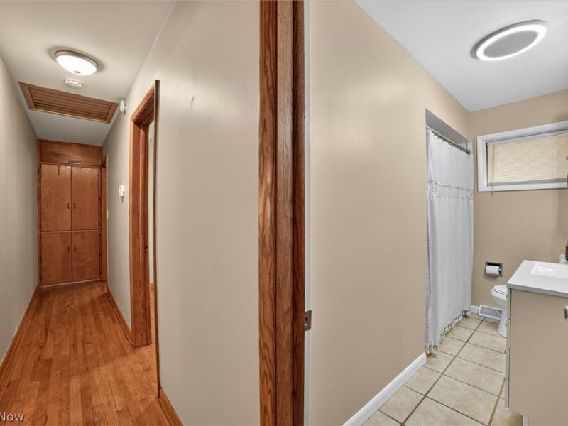 673 Knollwood Drive, Green, OH 44685 Photo 19