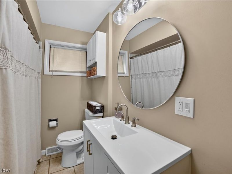 673 Knollwood Drive, Green, OH 44685 Photo 20