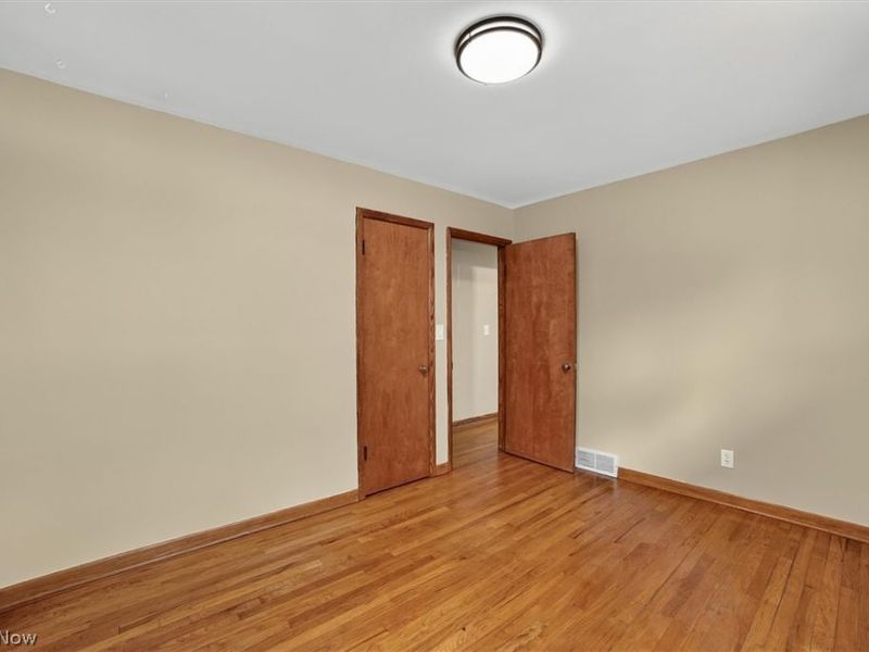673 Knollwood Drive, Green, OH 44685 Photo 22