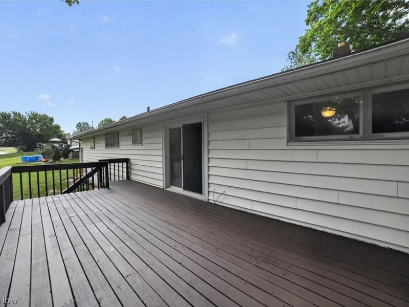 673 Knollwood Drive, Green, OH 44685 Photo 34