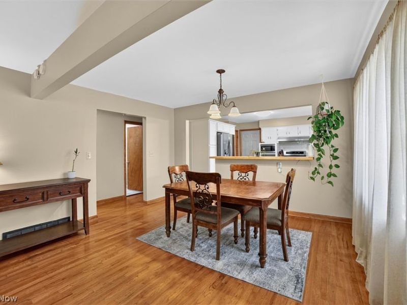 673 Knollwood Drive, Green, OH 44685 Photo 9