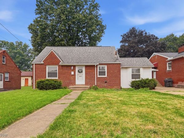 427 Valleyview Avenue NW, Canton, OH 44708