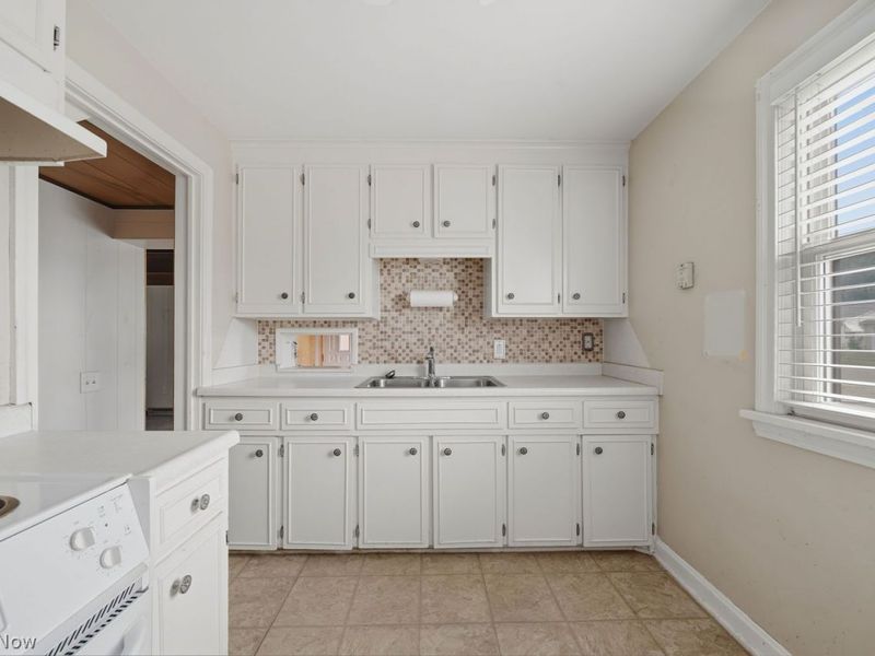 427 Valleyview Avenue NW, Canton, OH 44708 Photo 7
