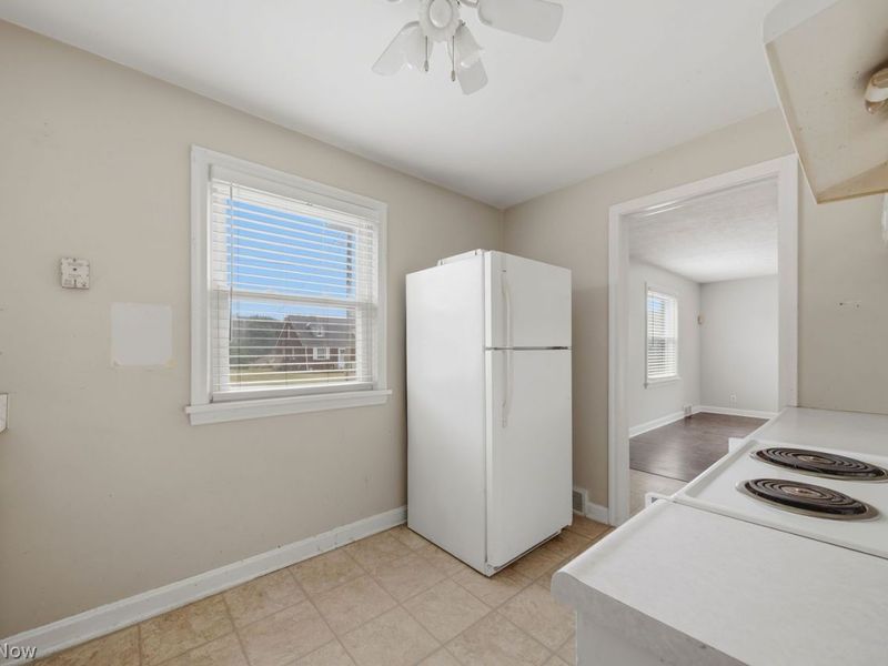 427 Valleyview Avenue NW, Canton, OH 44708 Photo 9