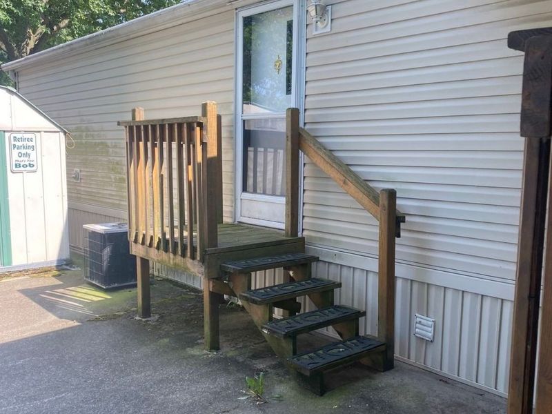 260 Westwoods, Amherst, OH 44001 Photo 4