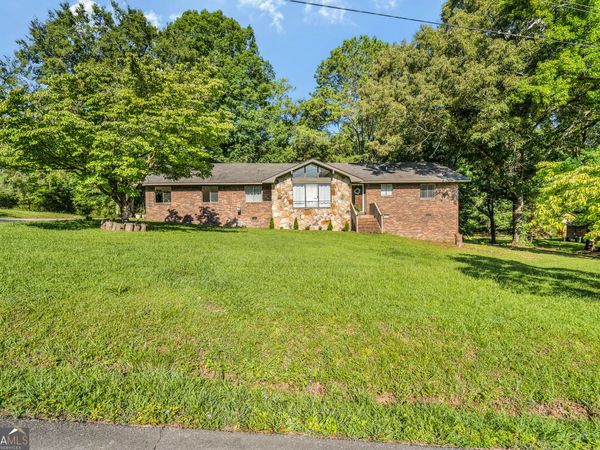 2814 Suncrest Drive, Dalton, GA 30721