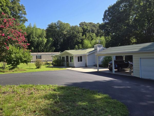 1312 Fairview School Road, Demorest, GA 30535