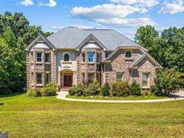 209 Kingscastle Drive, Ellenwood, GA 30294