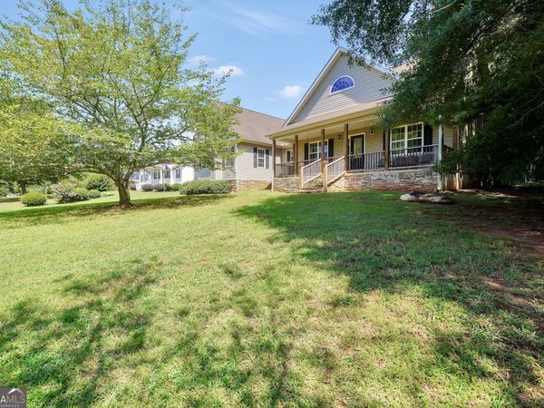 1128 Meadowview Drive, Jackson, GA 30233