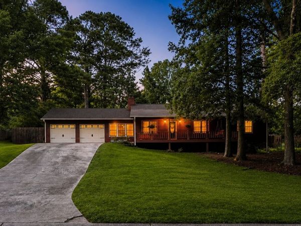2868 Country Lane NW, Kennesaw, GA 30152