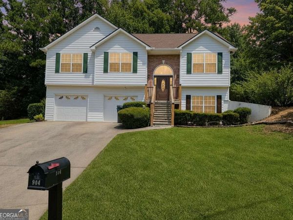 904 Pointers Way, Lawrenceville, GA 30043